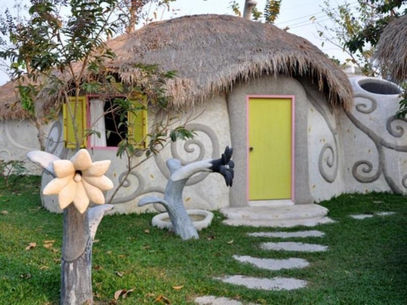 Naidee Sculptured Huts Hotel Hua Hin Bagian luar foto