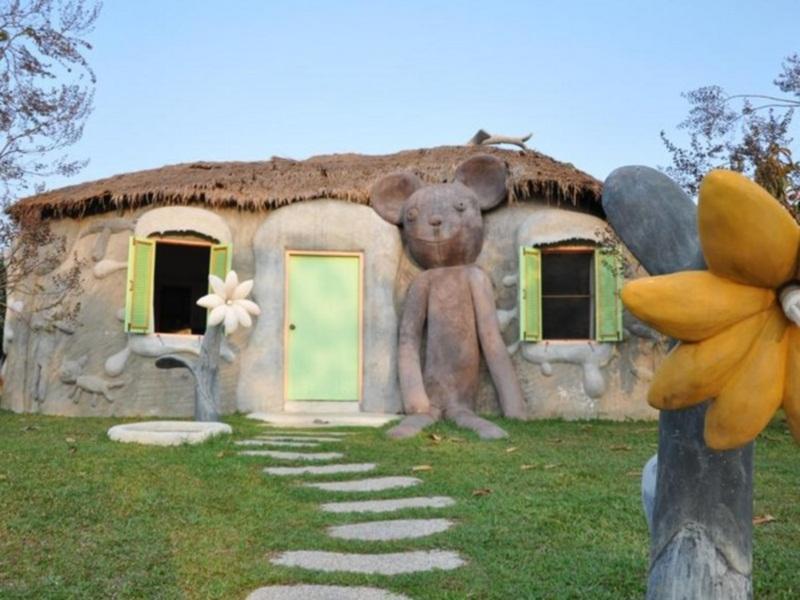 Naidee Sculptured Huts Hotel Hua Hin Bagian luar foto